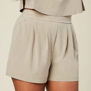 Wayre Limited Edition: Flow Short